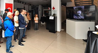 İzmir’de Cumhuriyet’in 100’üncü yılı etkinlikleri devam ediyor
