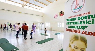 Karşıyaka’da bebek bakım odaları yaygınlaşıyor