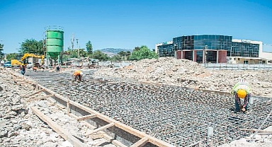 İzmir’in merkezinde yeni bir dünya doğuyor