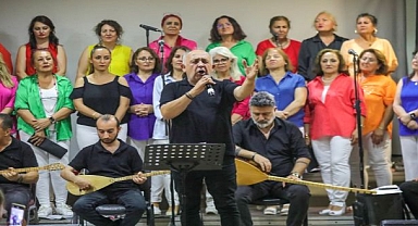 Kültür ve sanatla iç içe Bayraklı