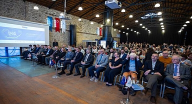  İzmir değişimin seyircisi değil aktörü olacak