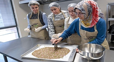 Büyükşehir’den çölyak hastası çocuklara yeni yıl etkinliği