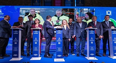 “Gururla, umutla ve kararlılıkla İzmir’in geleceğini inşa ediyoruz”