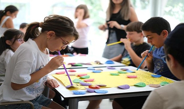 Bayraklı’da yaz okulu kayıtları başladı