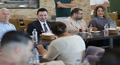 Başkan Önal, muhtarlarla bir araya geldi